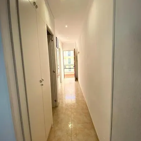 1 Min Vue Sur Σαλού